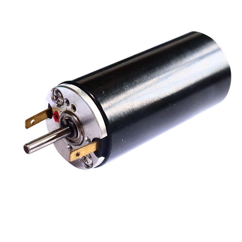 26 mm-ko karbonozko eskuila DC motorra